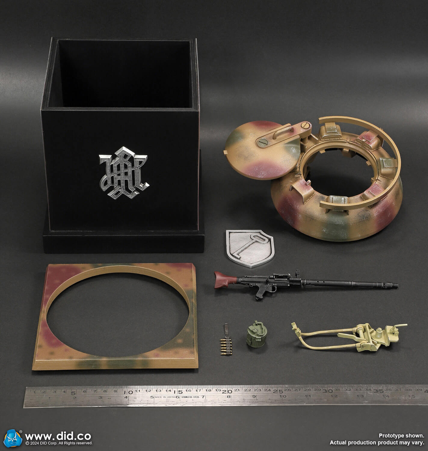 DiD/3R – E60077 1/6 Panther tank diorama with MG34