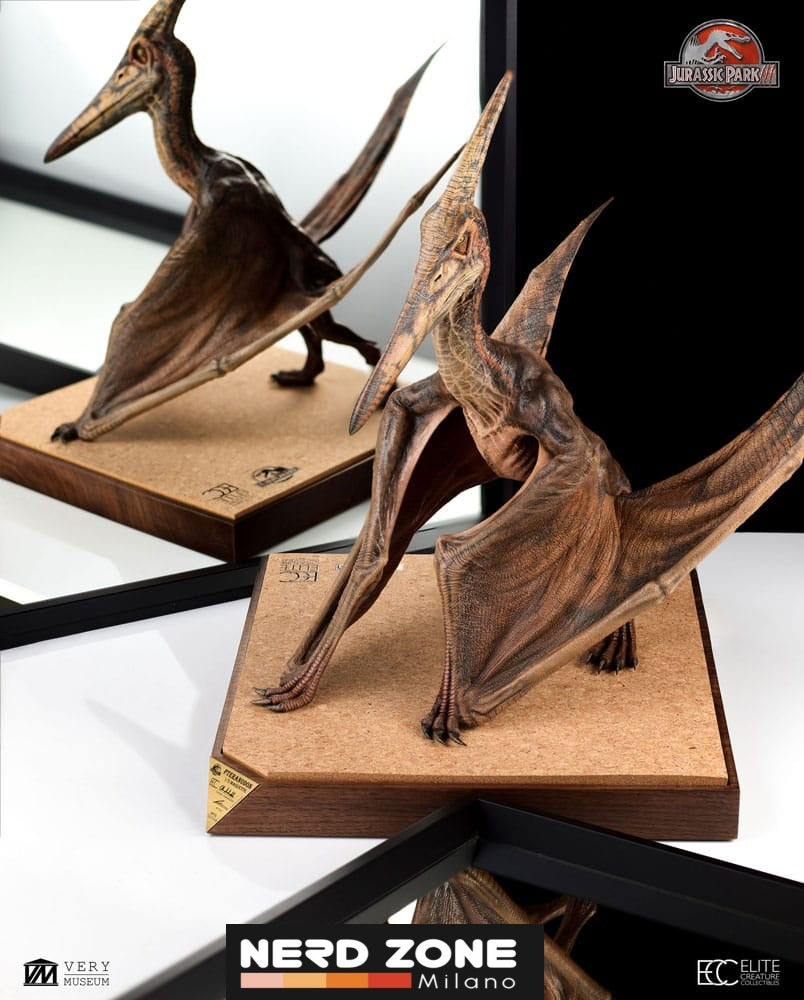 ELITE CREATURE COLLECTIBLES - Jurassic Park III: Pteranodon Prop Replica