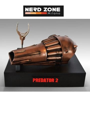 HOLLYWOOD COLLECTIBLES - Predator 2 Model Life-Size Replica Netgun and Speargun Projectile 28 cm