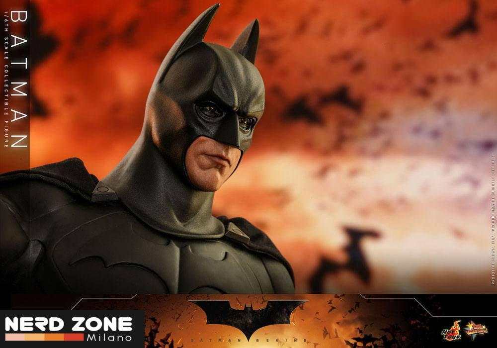 HOT TOYS - Batman Begins Movie Masterpiece Action Figure 1/6 Batman Hot Toys Exclusive 32 cm