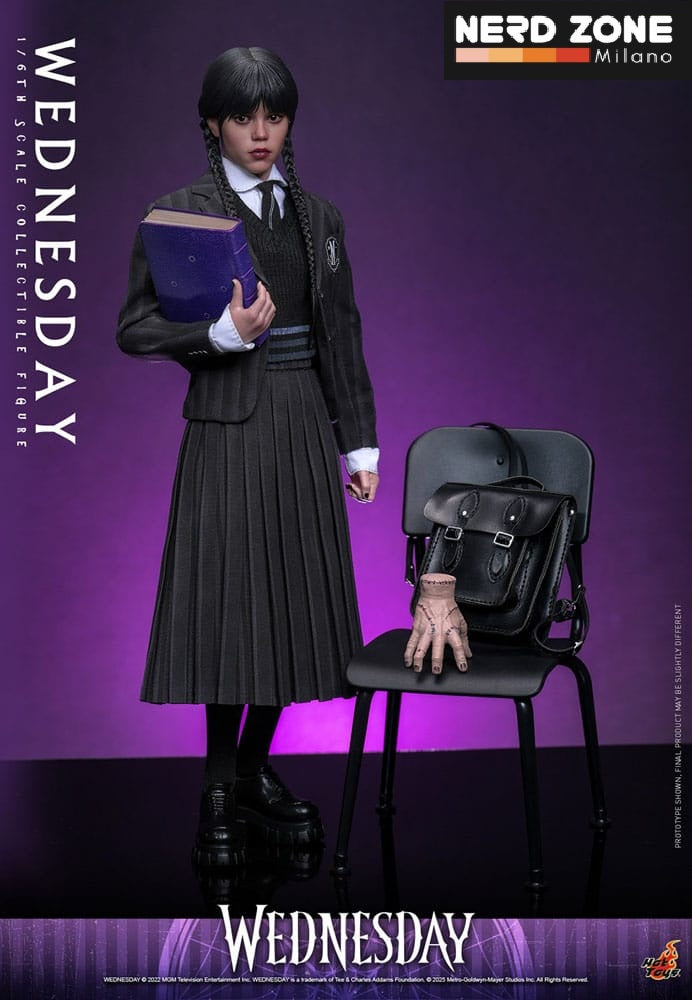 HOT TOYS - Wednesday Action Figure 1/6 Wednesday 27 cm