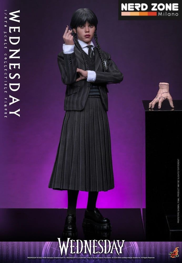 HOT TOYS - Wednesday Action Figure 1/6 Wednesday 27 cm