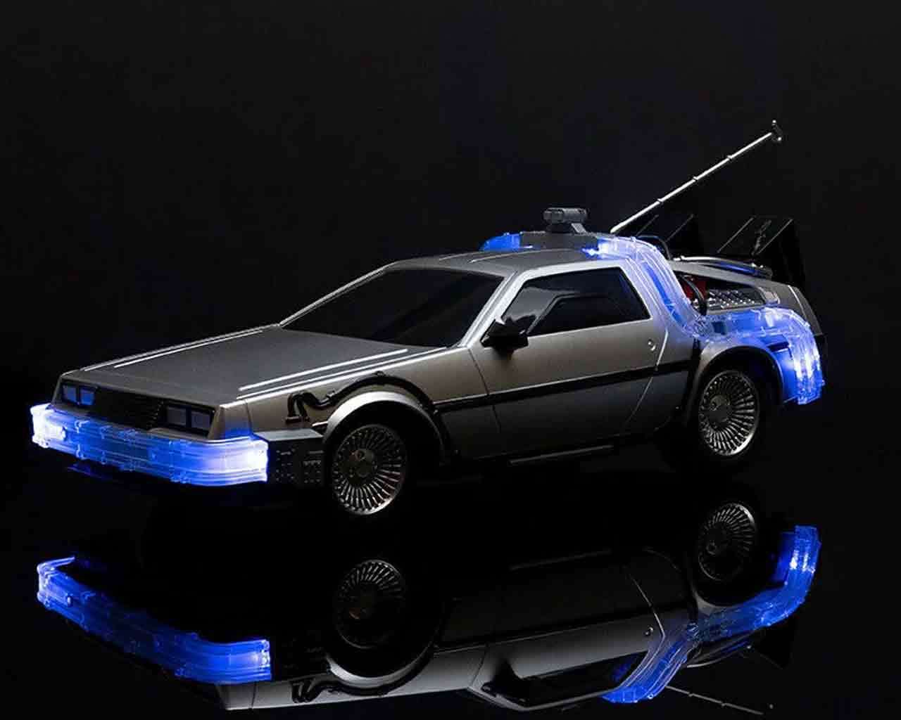 JADA TOYS - Back To The Future Part 1: 1982 De Lorean Dmc Time Machine - 1:18 Scale Remote Control