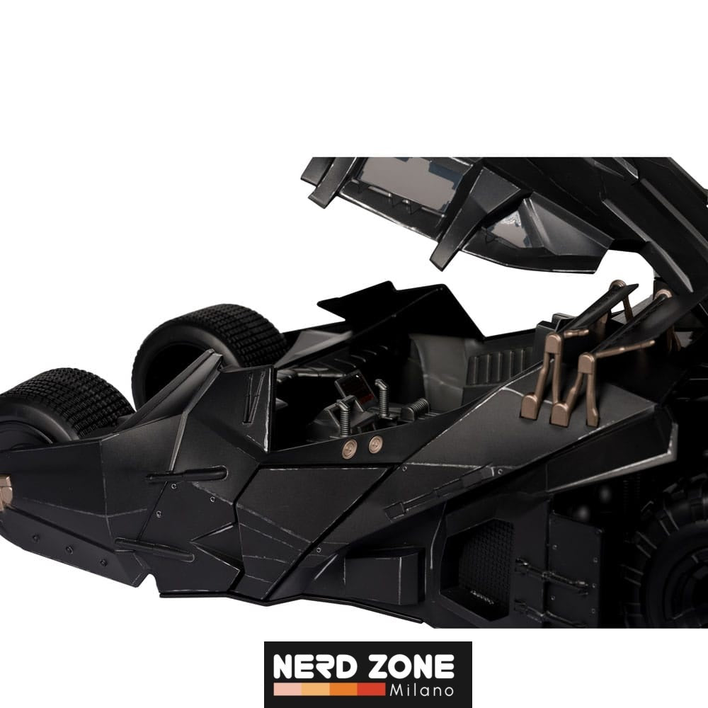 MCFARLANE - DC Multiverse Vehicle Tumbler with Lucuis Fox (The Dark Knight) (Gold Label)