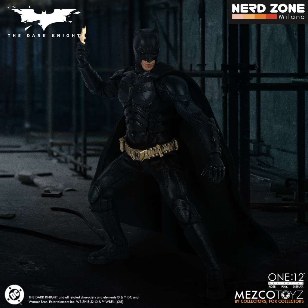 MEZCO - One 12 Collective The Dark Knight Batman Action Figure