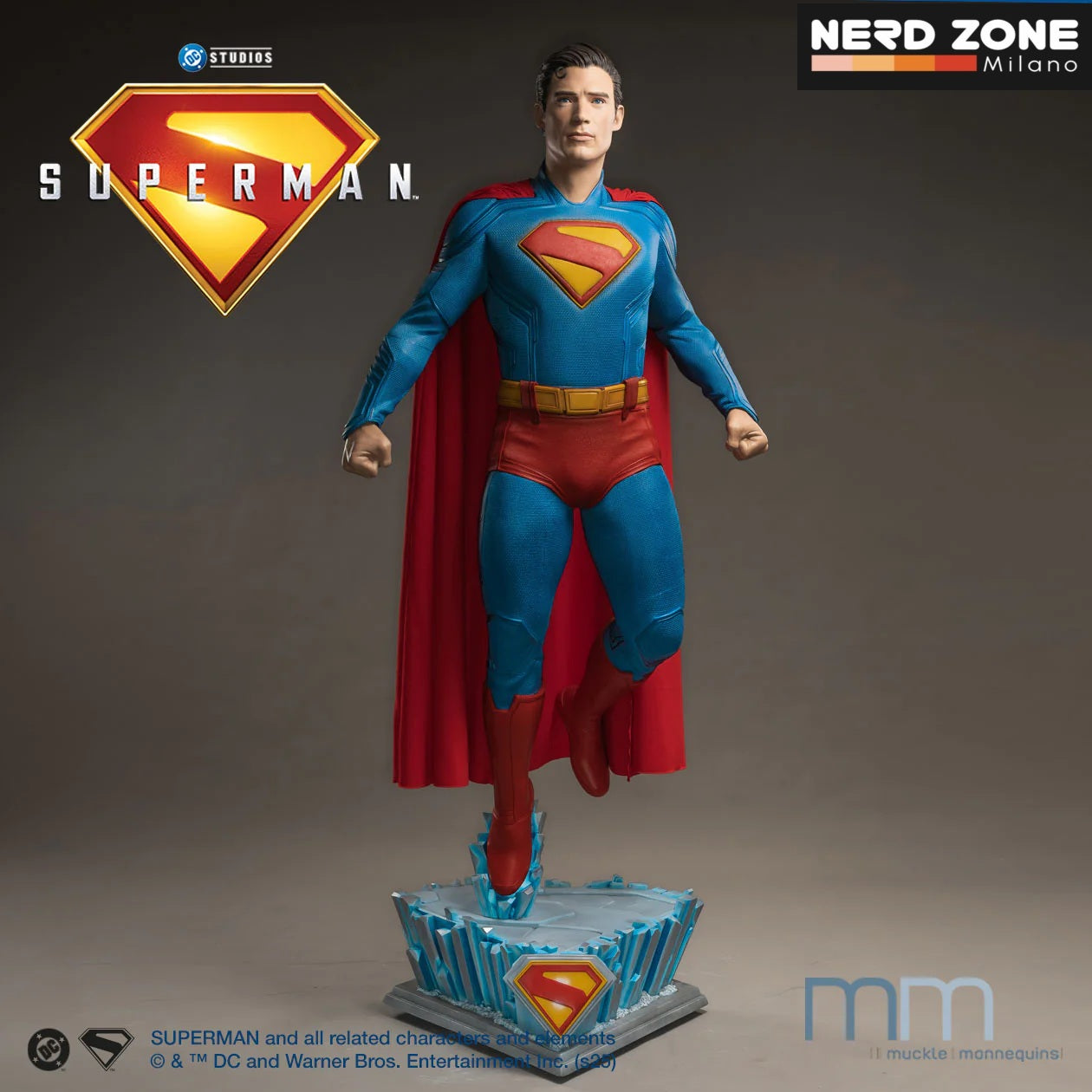 MUCKLE MANNEQUINS - Superman 2025 Life-Size Statue Superman 246 cm