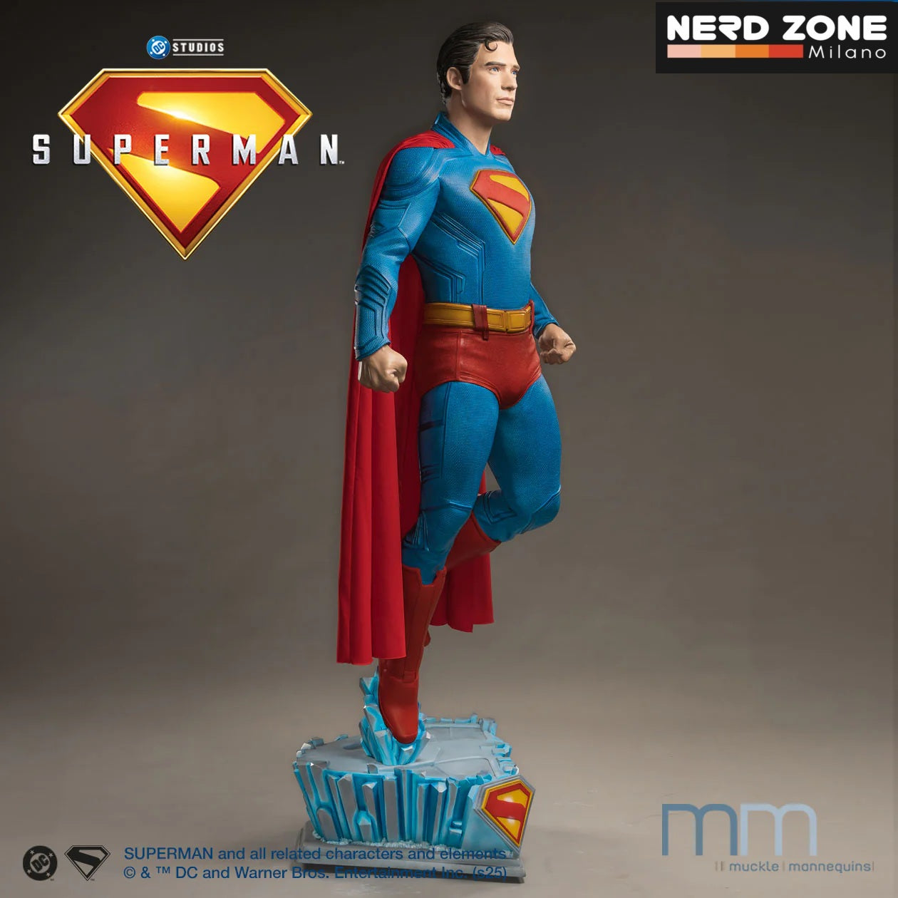 MUCKLE MANNEQUINS - Superman 2025 Life-Size Statue Superman 246 cm