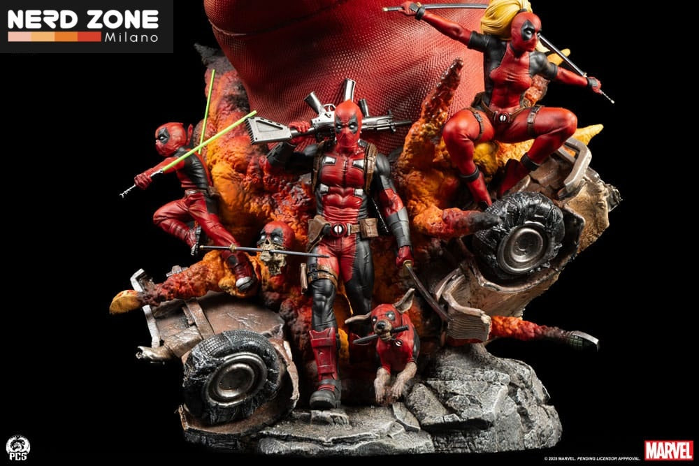 PCS (Premium Collectibles Studio) - Marvel Fine Art Bust Deadpool Deluxe Edition 42 cm