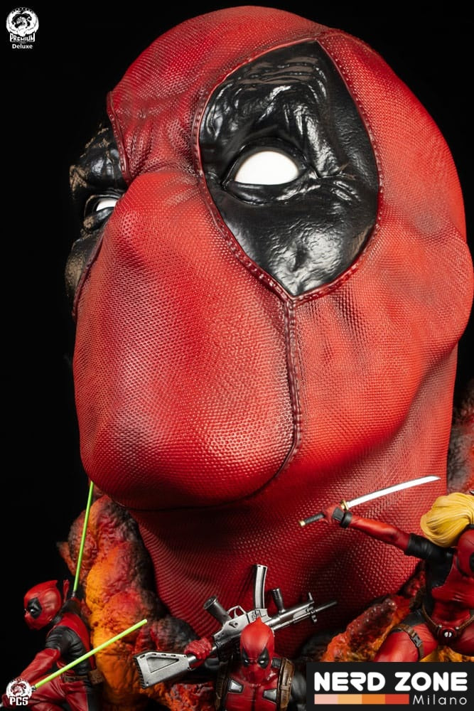 PCS (Premium Collectibles Studio) - Marvel Fine Art Bust Deadpool Deluxe Edition 42 cm
