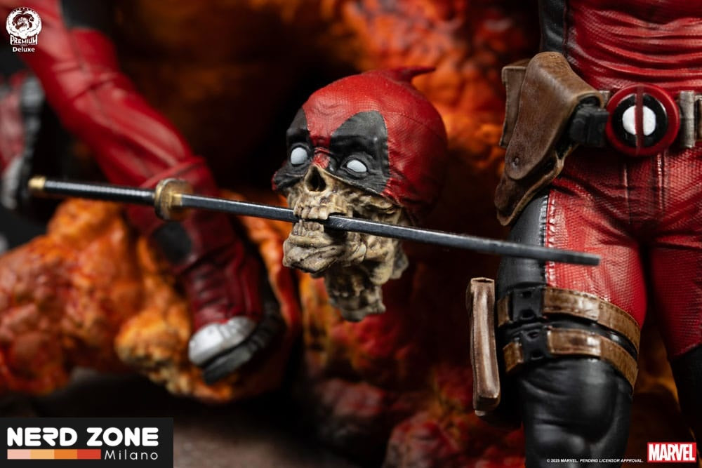PCS (Premium Collectibles Studio) - Marvel Fine Art Bust Deadpool Deluxe Edition 42 cm