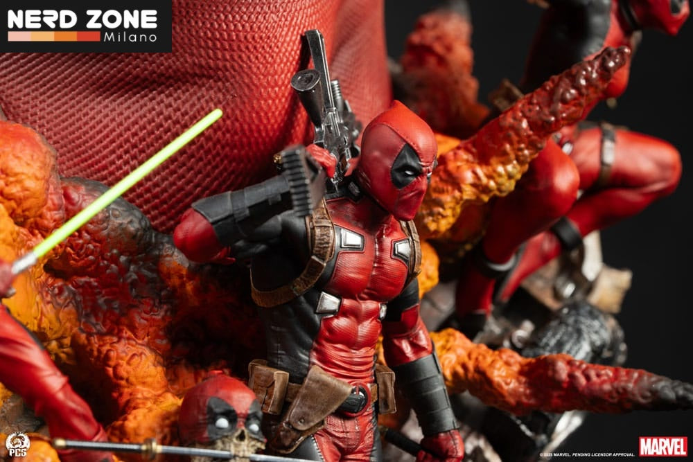 PCS (Premium Collectibles Studio) - Marvel Fine Art Bust Deadpool Deluxe Edition 42 cm