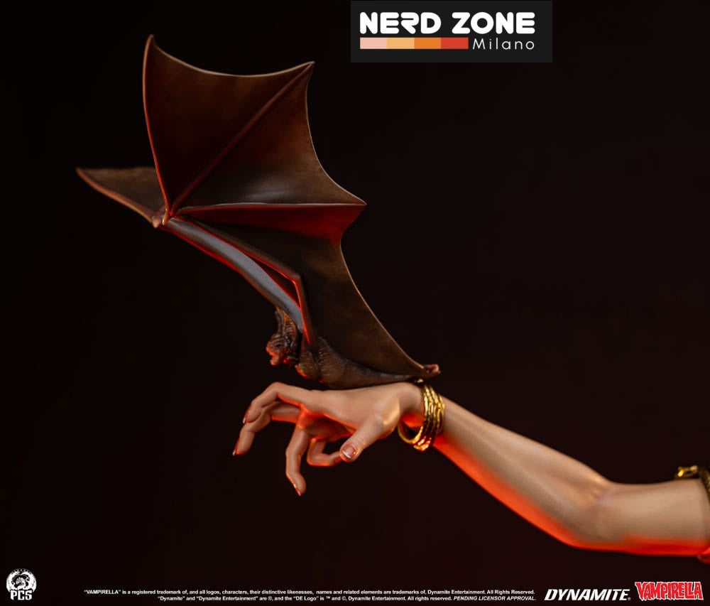 PCS (Premium Collectibles Studio) - Vampirella 1/2 scale Statue
