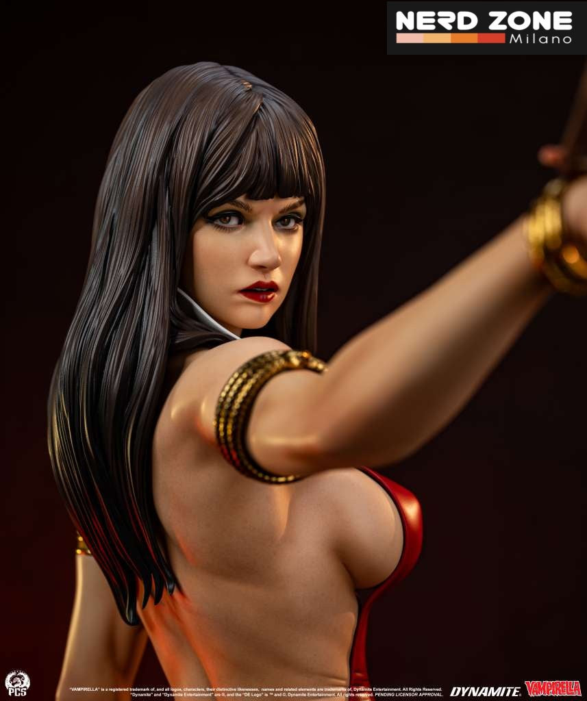 PCS (Premium Collectibles Studio) - Vampirella 1/2 scale Statue