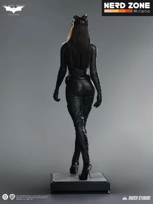 QUEEN STUDIOS - The Dark Knight Catwoman 1/1 Lifesize Statue