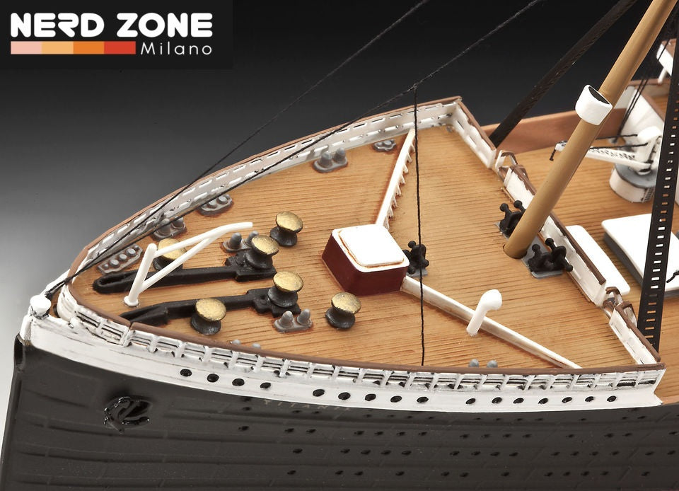 REVELL 05715 R.M.S. Titanic 100 Years Edition 1/400