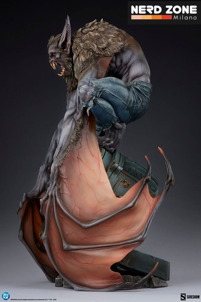SIDESHOW - DC Comics Batman Premium Format Statue Man-Bat 64 cm