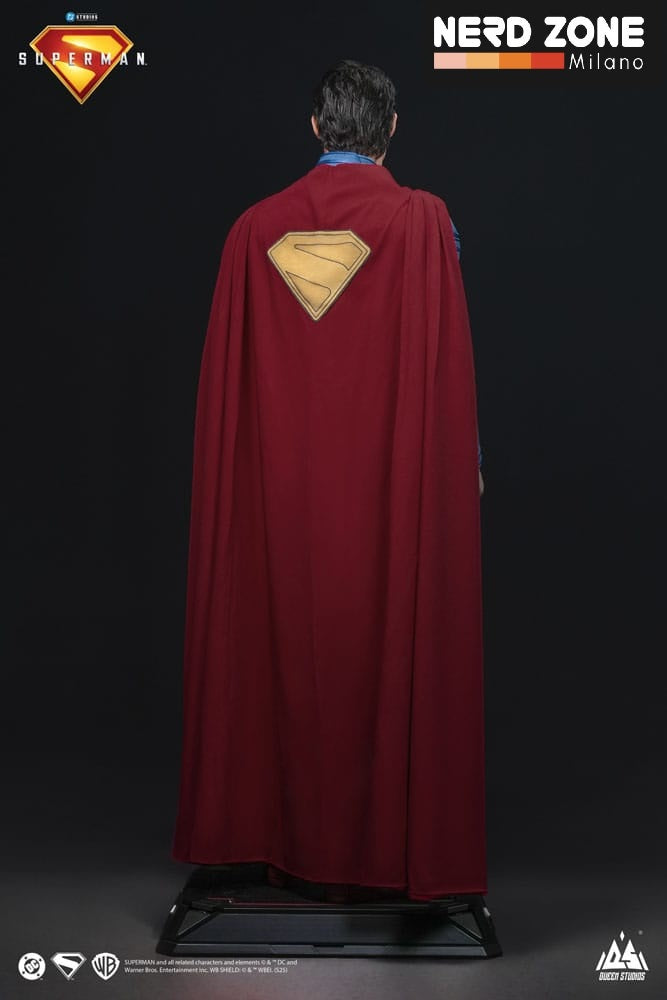 QUEEN STUDIOS - Superman 2025 Life-Size Statue Superman 208 cm Statui 1/1 a grandezza naturale DC Comics