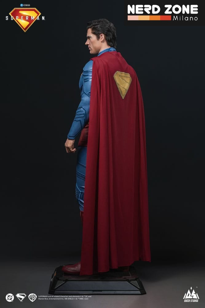 QUEEN STUDIOS - Superman 2025 Life-Size Statue Superman 208 cm Statui 1/1 a grandezza naturale DC Comics
