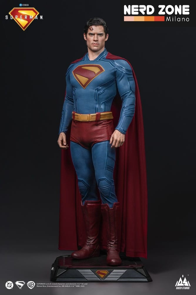 QUEEN STUDIOS - Superman 2025 Life-Size Statue Superman 208 cm Statui 1/1 a grandezza naturale DC Comics