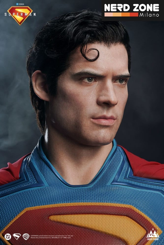 QUEEN STUDIOS - Superman 2025 Life-Size Statue Superman 208 cm Statui 1/1 a grandezza naturale DC Comics