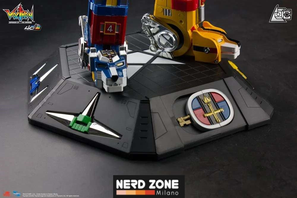 PRE ORDINE - TOYNAMI - Voltron 40th Anniversary Collector Set