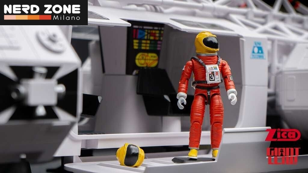 ZICA TOYS - Space 1999 Eagle 1976 Standard Edition Playset
