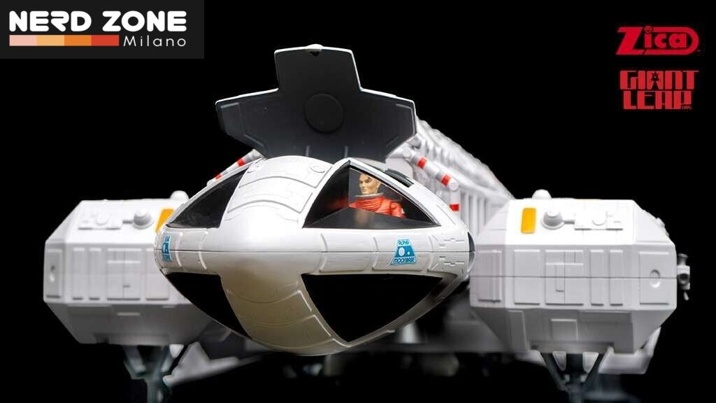 ZICA TOYS - Space 1999 Eagle 1976 Standard Edition Playset