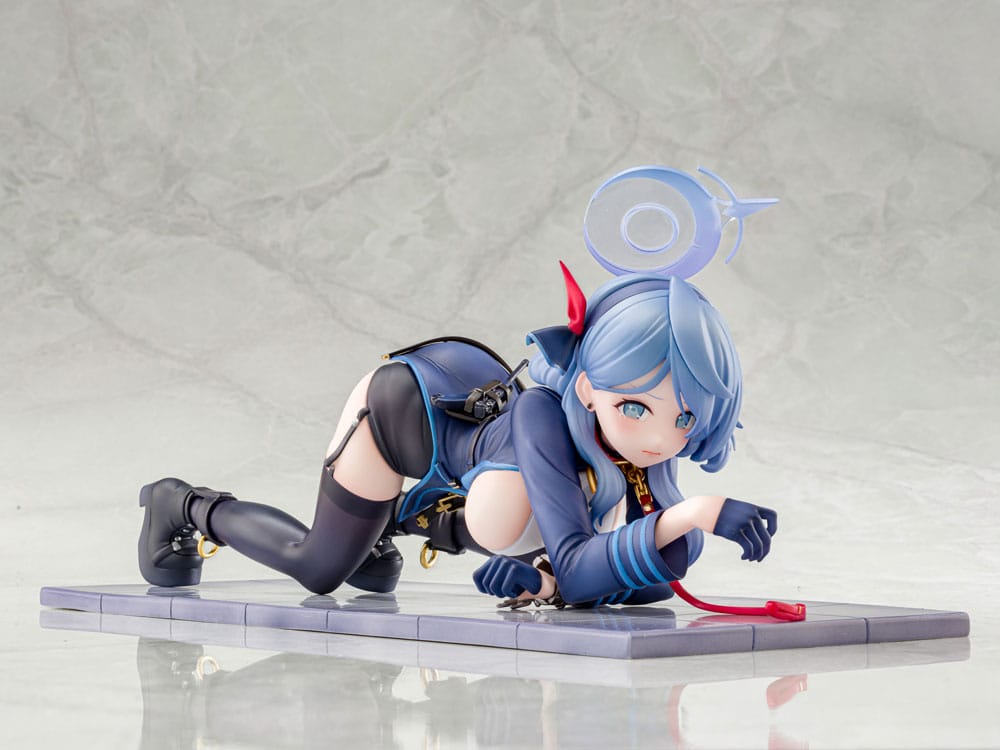 PRE ORDINE - Blue Archive PVC Statue 1/7 Ako Memorial Lobby Ver. 23 cm