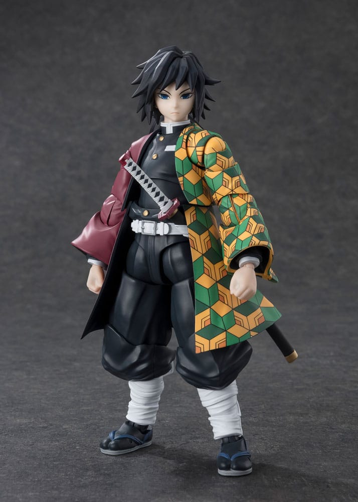 PRE ORDINE - Demon Slayer: Kimetsu no Yaiba S.H. Figuarts Action Figure Giyu Tomioka 15 cm