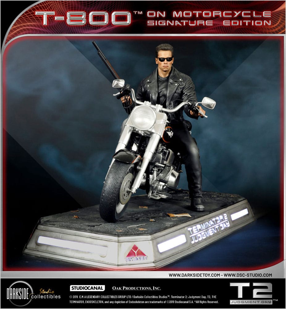 Terminator 2 Statue T-800 On Motorcycle Limited Signature Edition 70 cm