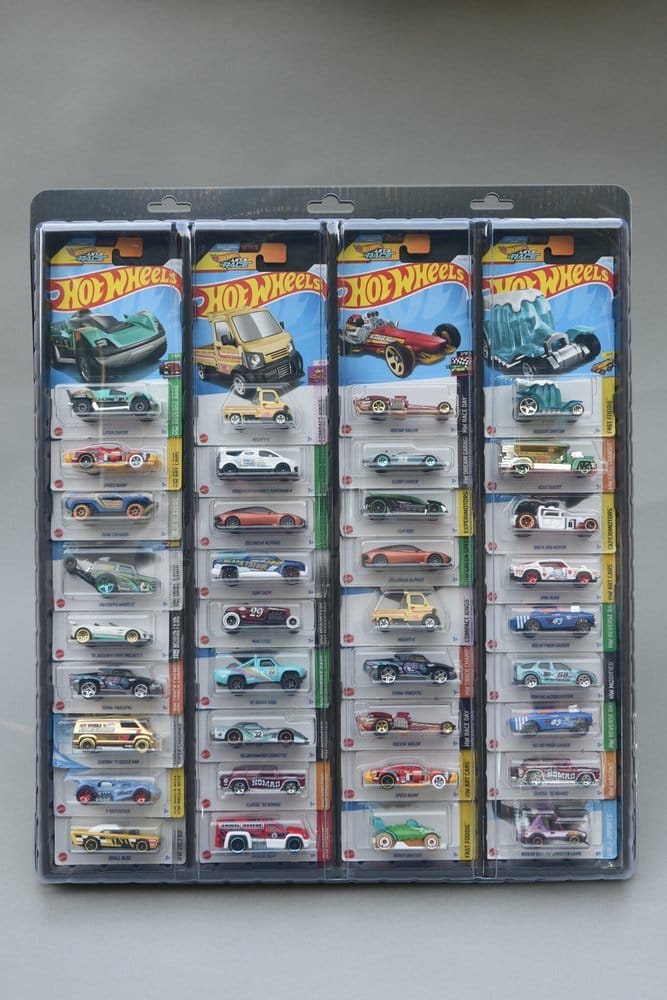 PRE ORDINE - Evoretro Wall Display for 32 Carded Diecast Cars 3-Pack