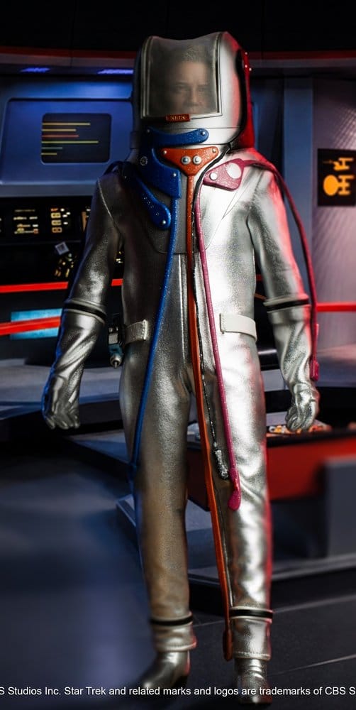 PRE ORDINE - Star Trek: The Original Series Action Figure 1/6 Captain James T. Kirk (in Environmental Suit) 29 cm