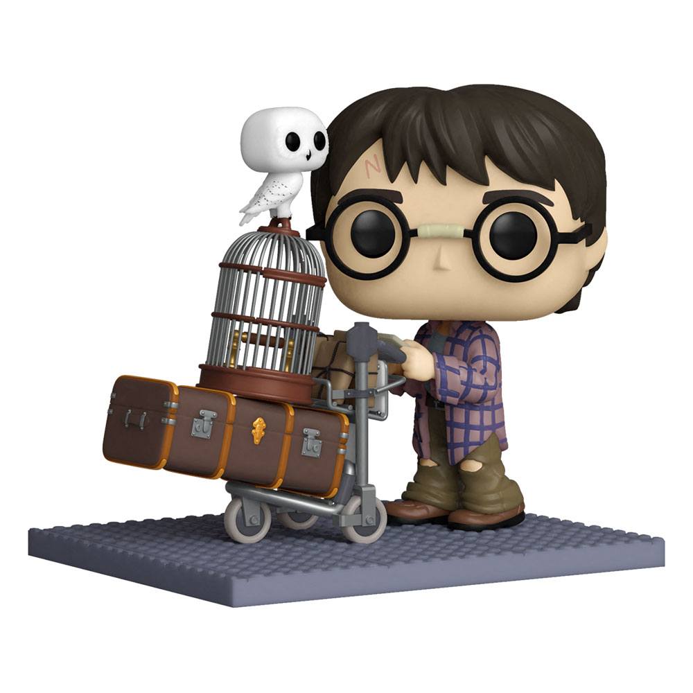 PRE ORDINE - Harry Potter POP! Deluxe Vinyl Figure Harry Pushing Trolley 9 cm