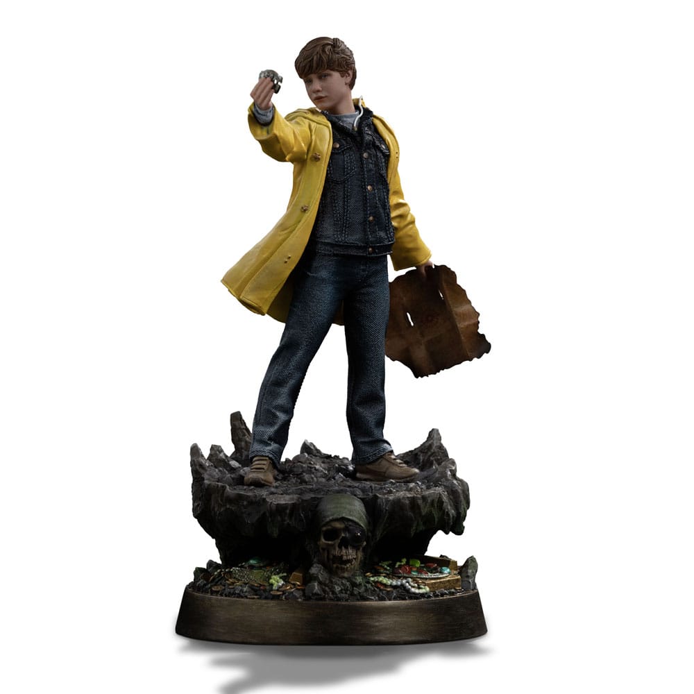 PRE ORDINE - The Goonies Art Scale Statue 1/10 Mikey Walsh (40th anniversary) 21 cm