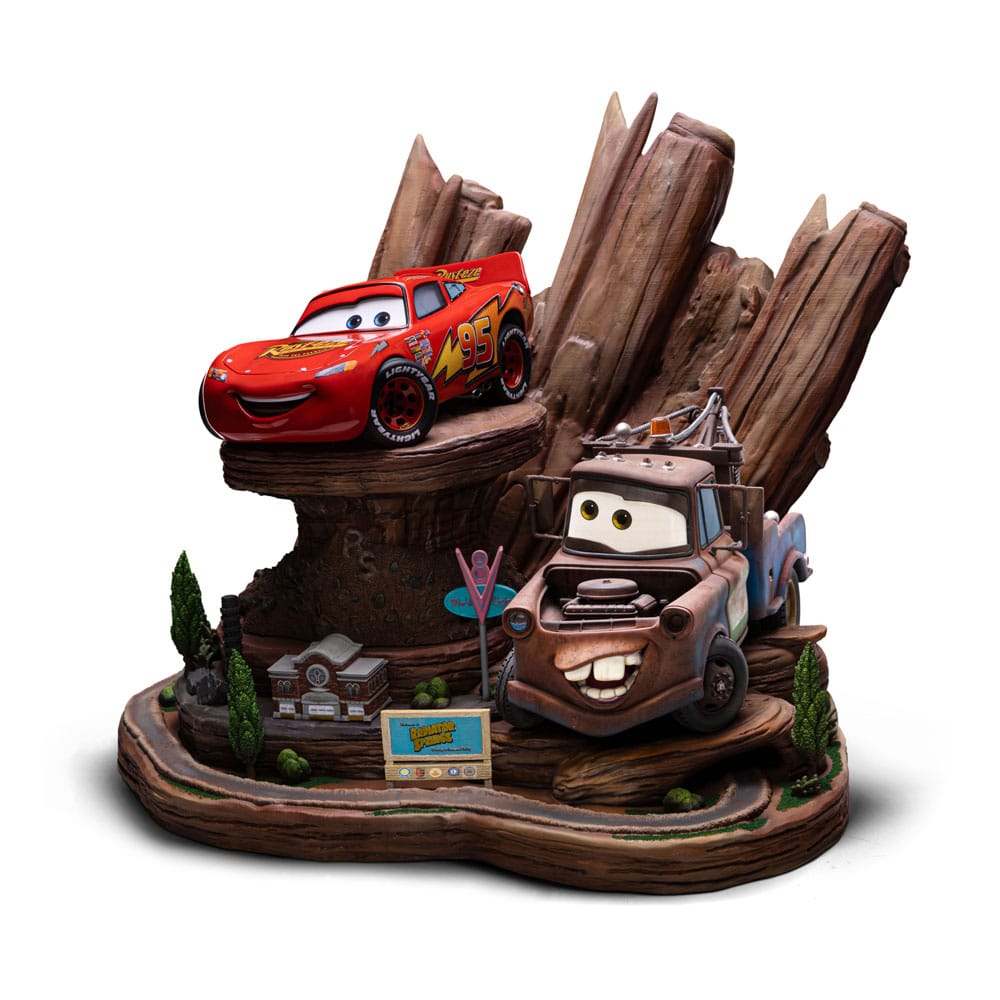 PRE ORDINE - Cars Deluxe Art Scale Statue 1/10 Lightning Mcqueen & Tow Mater 31 cm