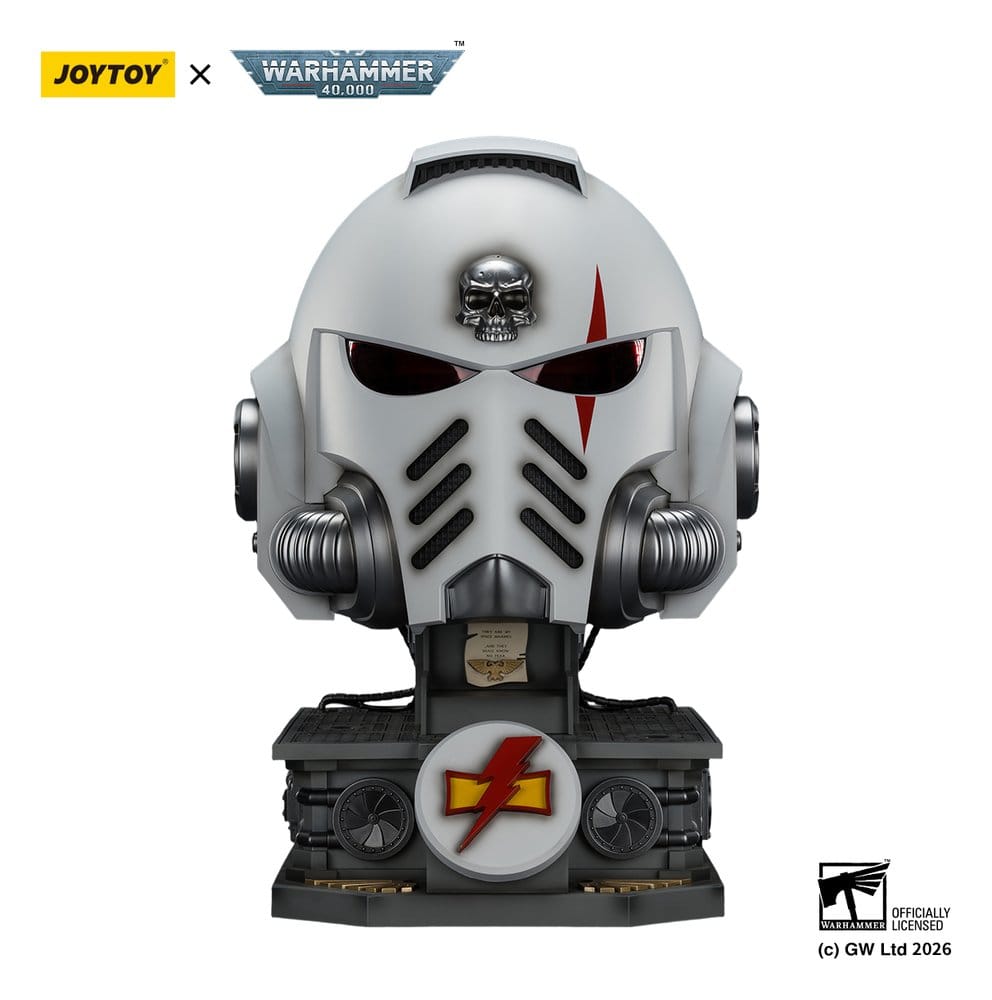 PRE ORDINE - Warhammer 40,000 Helmet with Display Stand White Scars MkX 44 cm