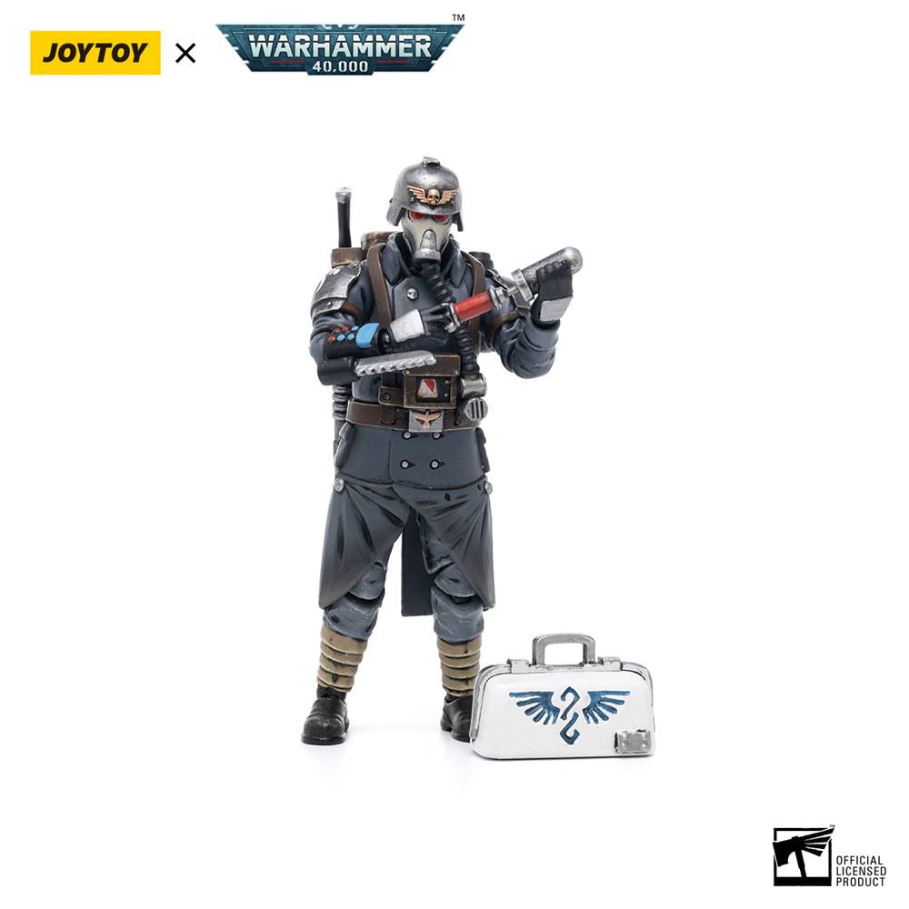 PRE ORDINE - Warhammer 40k Action Figure 1/18 Death Korps of Krieg Veteran Squad Guardsman Medic 10 cm