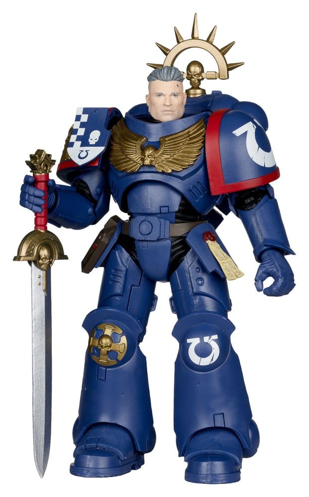 PRE ORDINE - Warhammer 40,000 Total War Action Figure 3rd Company Lieutenant (Ultramarines) 18 cm