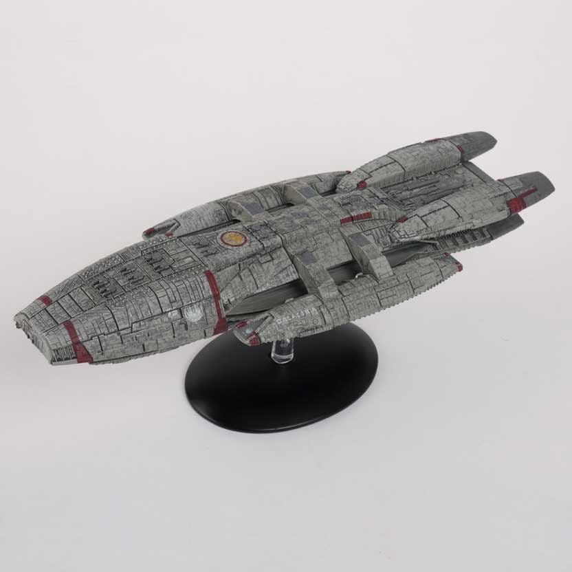 PRE ORDINE - Battlestar Galactica Blood and Chrome Model Battlestar Galactica 27 cm