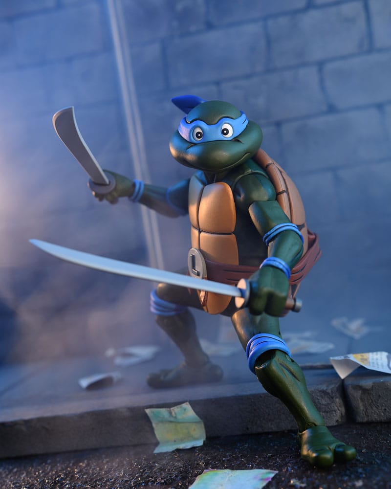 PRE ORDINE - Teenage Mutant Ninja Turtles (1987 Cartoon) Action Figure Ultimate Leonardo (VHS) 18 cm
