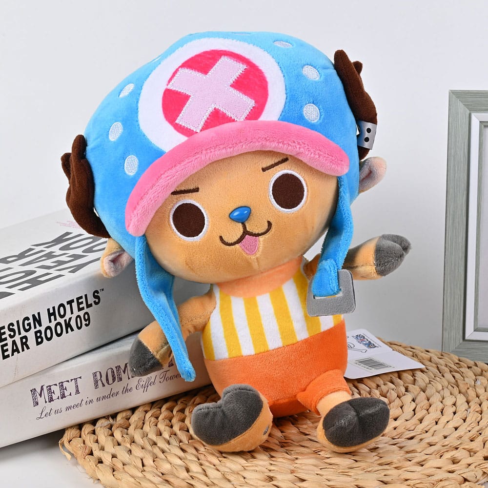 PRE ORDINE - One Piece Plush Figure Tony Tony Chopper New World Ver. 45 cm
