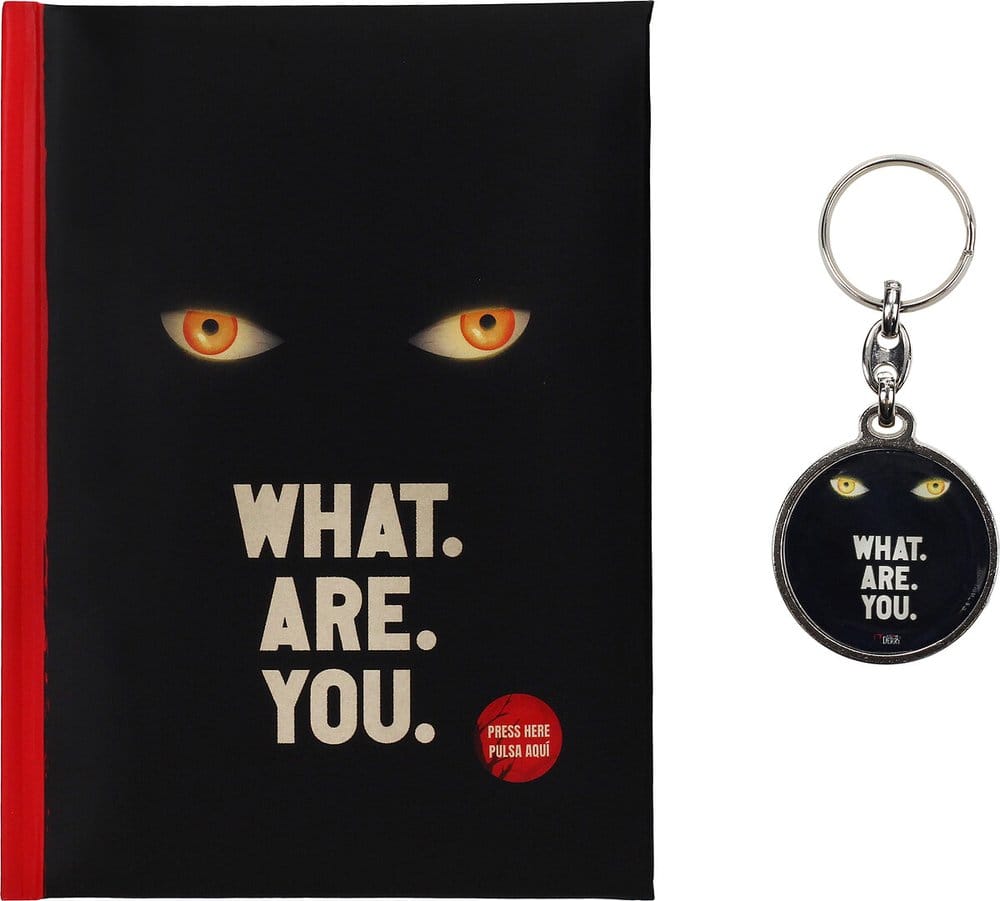 PRE ORDINE - It: Welcome to Derry Light Up Notebook & Metal Keychain Gift Set 21 cm