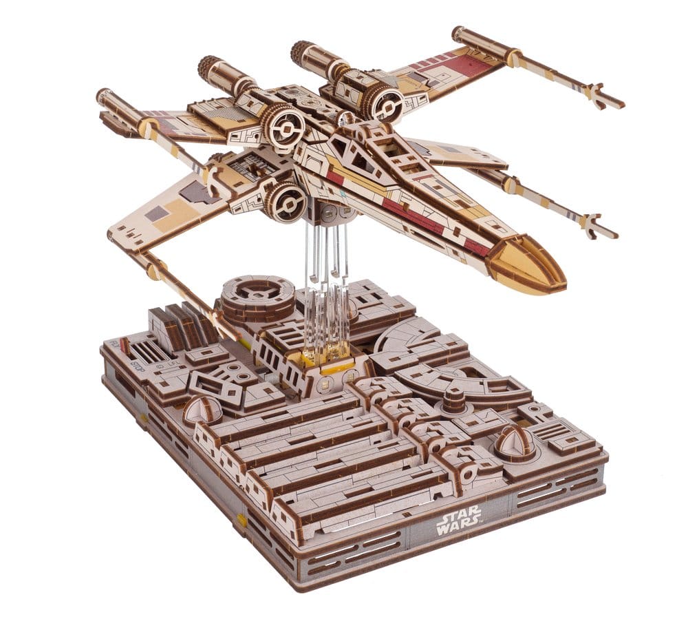 PRE ORDINE - Star Wars 3D Wooden Puzzle Luke Skywalker's X-Wing Starfighter