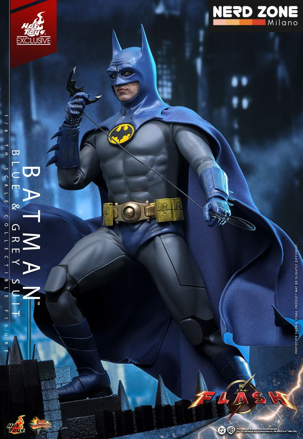 HOT TOYS - The Flash Movie Masterpiece Action Figure 1/6 Batman (Blue & Grey Suit) Limited Edition Hot Toys Exclusive 30 cm MMS834