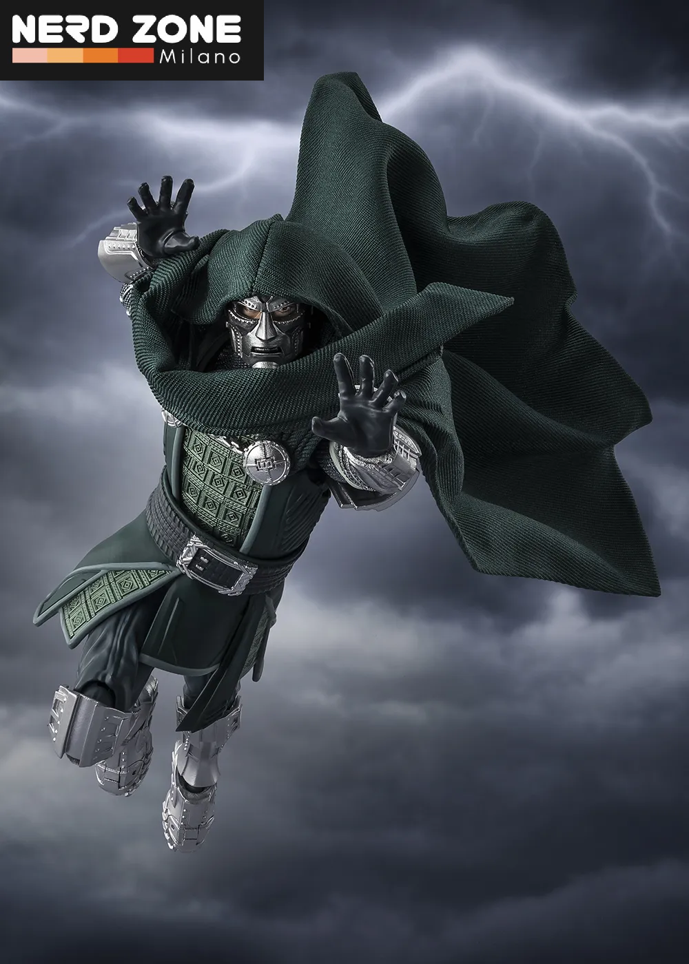 PRE ORDINE - BANDAI - S.H. FIGUARTS Avengers Doomsday Doctor Doom S.h.figuarts