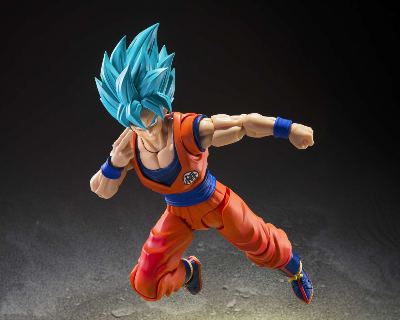 PRE ORDINE -  BANDAI - S.H. FIGUARTS Dragon Ball Super Saiyan God Super Son Guko (Blue power transcending Limits) 15 cm