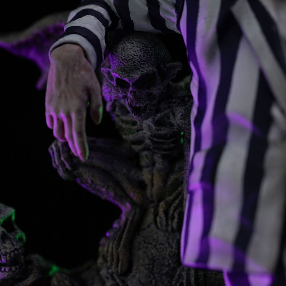 IRON STUDIOS Beetlejuice Art Scale Statue 1/10 Beetlejuice 19 cm