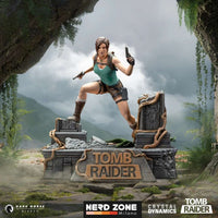 DARK HORSE TOYS - Tomb Raider Lara Croft 24 cm Pvc Statue