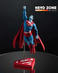 DC DIRECT - Superman Red And Blue By Gary Frank Resin Statue