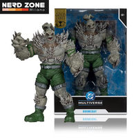 PRE ORDINE - McFARLANE TOYS 2025 - Dc Collector Megafig Doomsday Death Of Superman Action Figure